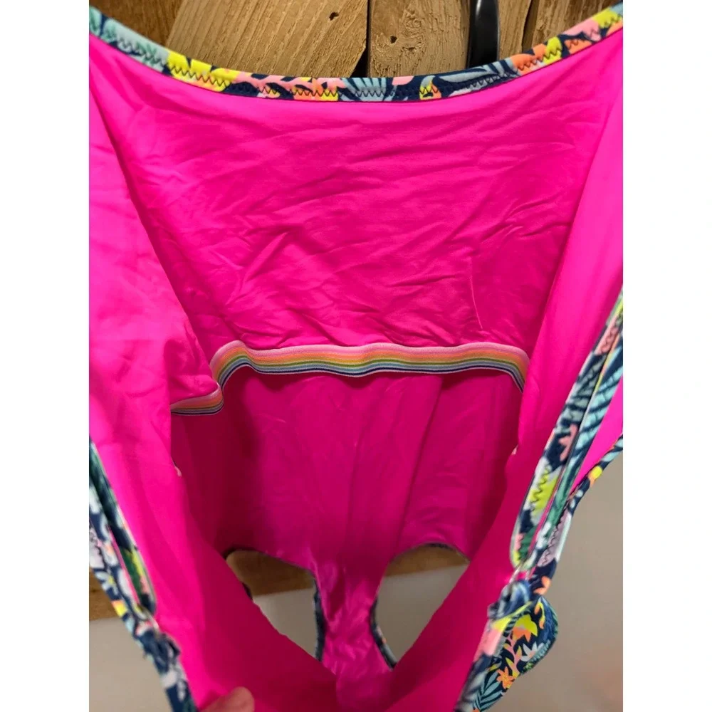 Chubbies Womens Tropical Floral One Piece Swimsuit Navy Pink Medium
